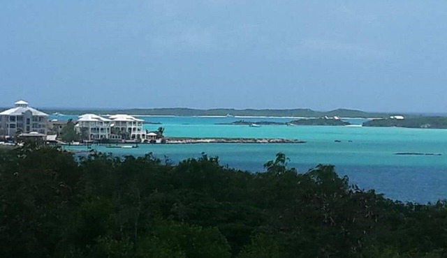 Exuma Villa with Private Pool, $325. nite/7 night min/5 minutes to GGT