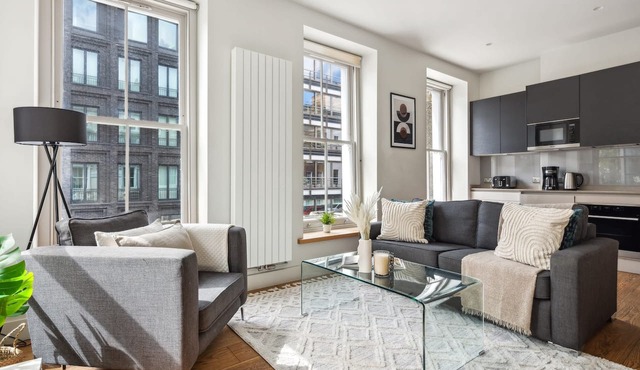 Fitzrovia 3-Bedroom by Soho - London Centre