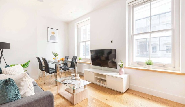 Fitzrovia Lovely 1BR Flat