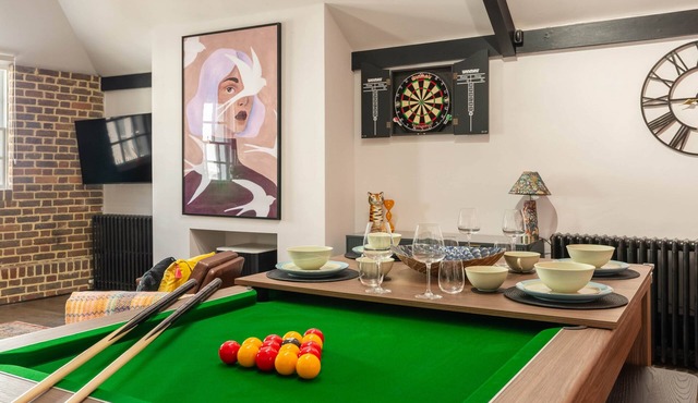 Fun Kemptown Stay w/Games Close to the Seafront