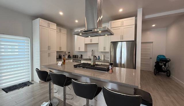Gated Community Home Private Pool, Near Beach!