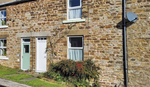 2 bedroom accommodation in Rosedale East, near Pickering