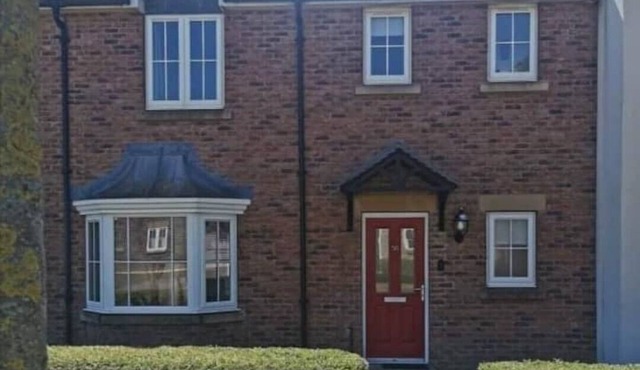 Getaway Cottage on The Bay, Filey. Dog Friendly, Beach, Free Amenities On Site.