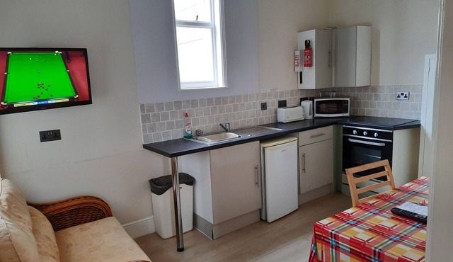 Glen Villa 5 Sleeps 6 Near Beach