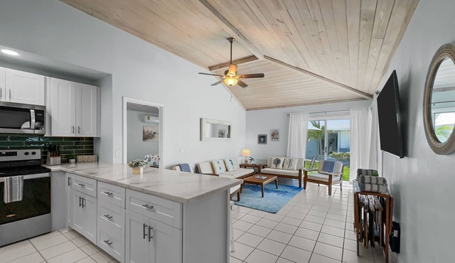 Golf Cart Included, Inagua Villa, Treasure Cay, Bahamas, 100 yards from beach