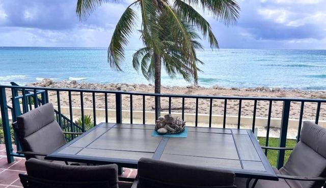 Gorgeous 3BR Oceanfront Villa - Amazing Views of Turquoise Water