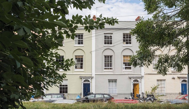 Gorgeous Garden Flat - Top Location