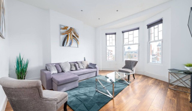 Gorgeous London Flat - Newly Furnished (MHB350)
