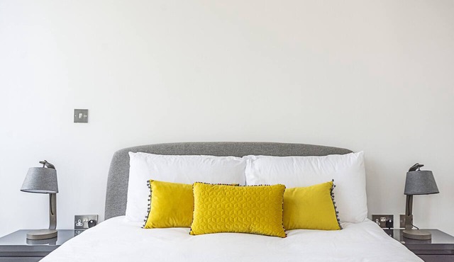 Gorgeous new build apartment in Maida Vale London