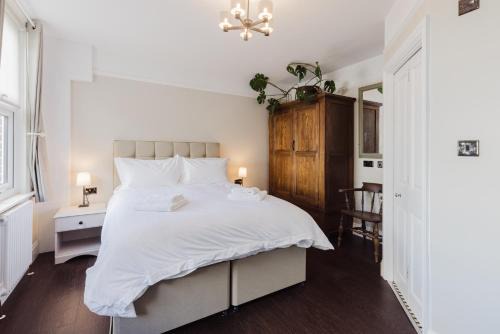 Grace's Guesthouse Suite 6 - One Bedroom Apartment
