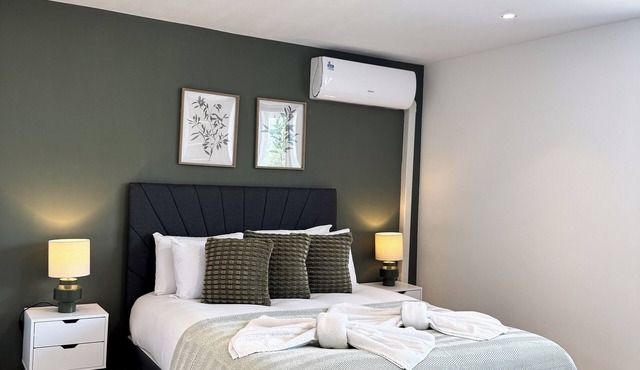 GrandLux Stays - 5BR Shepherd's Bush