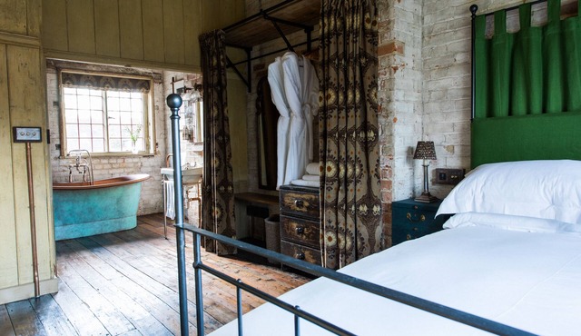 Grooms Cottage - Tack Room