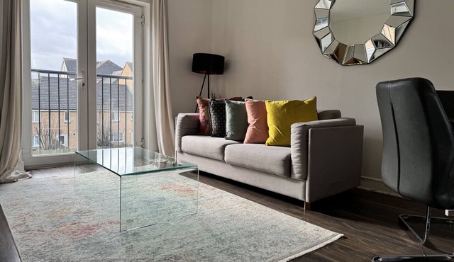 Havana 2 bed Apartment in london