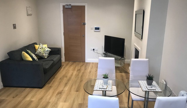Heart Of Henley 1 Bed Luxurious Apartment. Ascot Suite