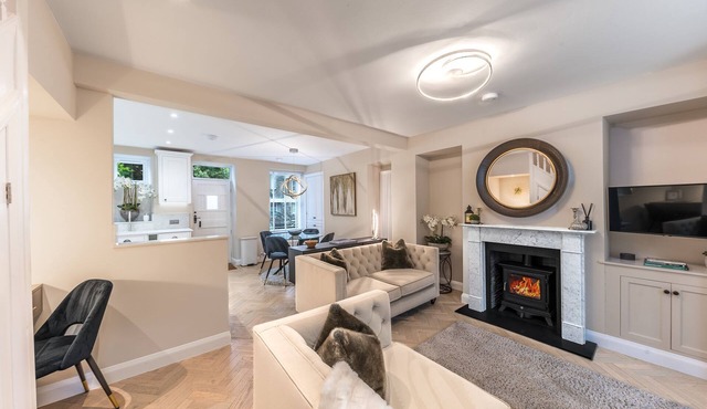 Heather Mere Cottage - sleeps 4 in newly renovated property