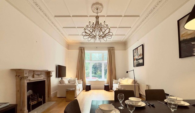 Heritage South Ken Fireplace Super King