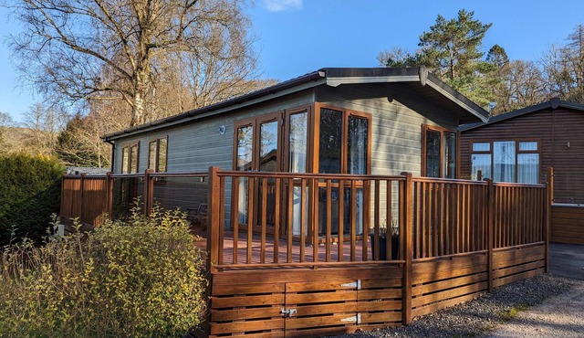 High View Lodge - a holiday lodge that sleeps 4 guests in 2 bedrooms