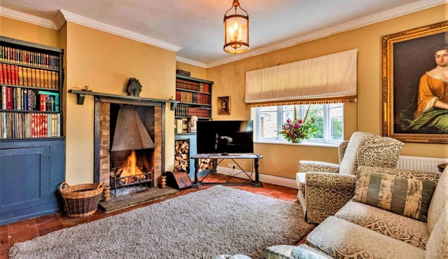 Historic House by River Nene & Beach Access