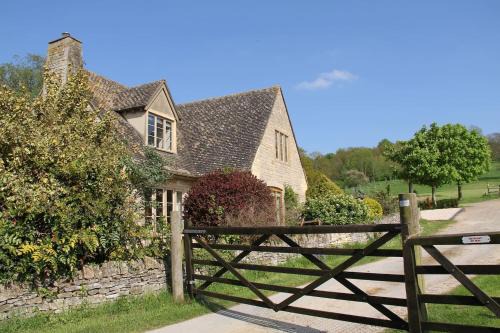 Hobleys in historic Cotswold village of Stanton