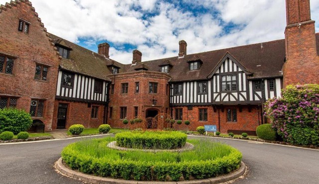 Hogarths Stone Manor