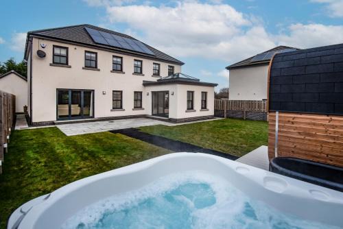 Hoggs Wellness Retreat Sauna & Jacuzzi