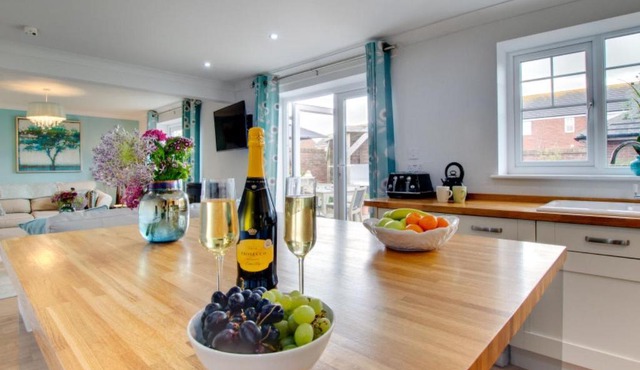 Holiday Home Tumbler Rocks Retreat by Interhome