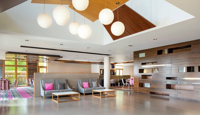 Holiday Inn Express London-Epsom Downs by IHG