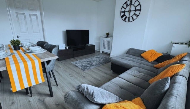Home In Northampton | Contractors Welcome