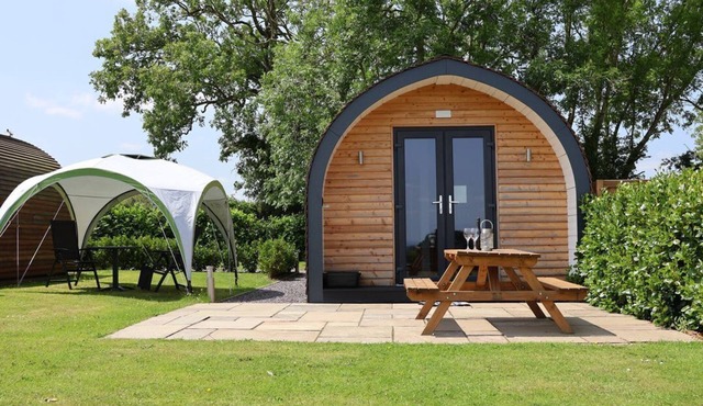 Honeypot Hideaways - Manuka Retreat