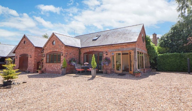Honeysuckle Farmhouse, Tarporley