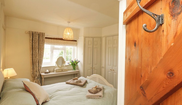 Horseshoe Cottage