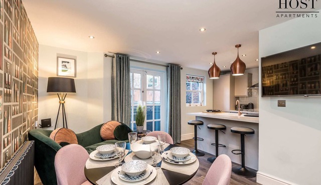 Host Apartments | The Pilgrim Coach House