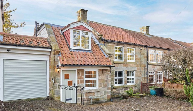 Host & Stay | Ailsa Cottage