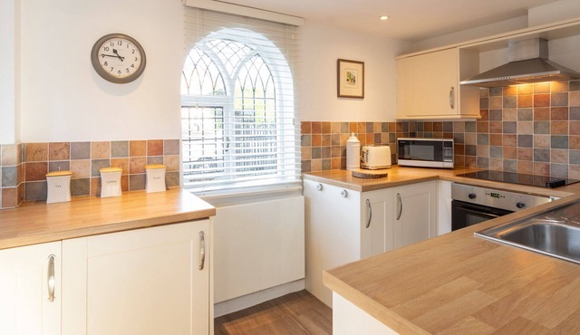 Host & Stay | Old Chapel
