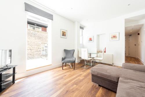 Hyde Park Apartment (SS1)