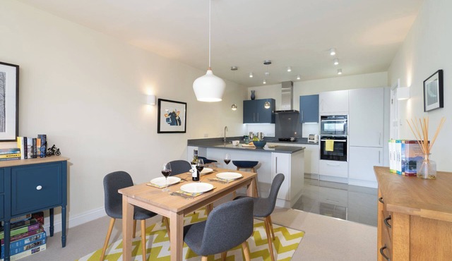 Idyllic Ambleside Retreat with Panoramic Views by LetMeStay