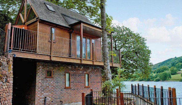 Inglenook Boathouse