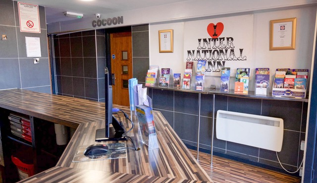 International Inn - Hostel