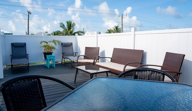 Island Breeze Spanish Wells with free Golf Cart Kayak & Paddle Board oct 2019