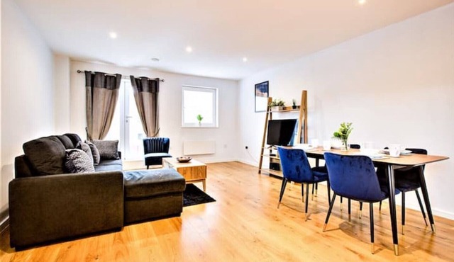 Jambo Stays Comfy for contractors, relocators and families. Convinient in Town