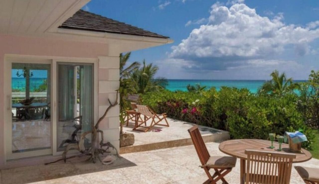 Karukera Beach Cottage - Pink Sands Beach