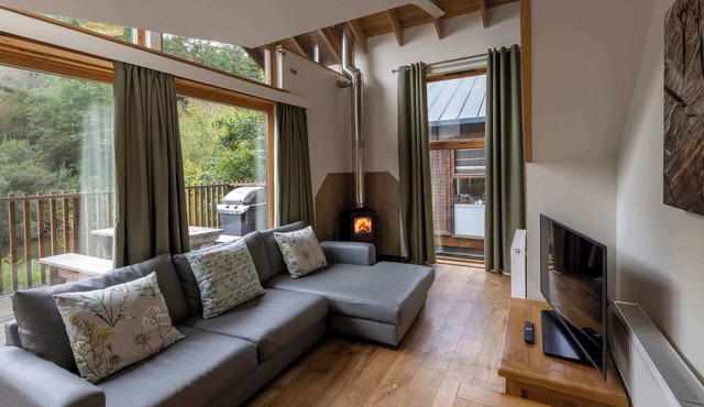Keldy Classic Golden Oak Secluded View