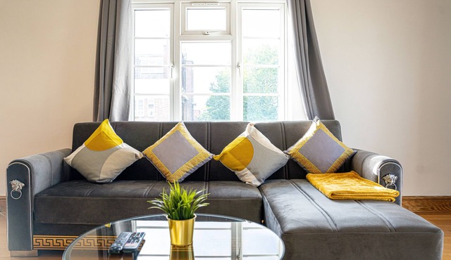 Kilburn Lighthouse Apartment