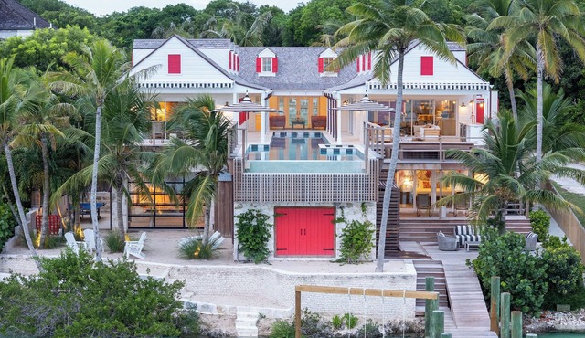 King’s Crown – Luxury Waterfront Estate on Harbour Island, Bahamas