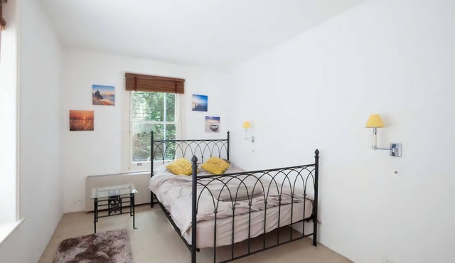 Large one bedroom flat inPimlico