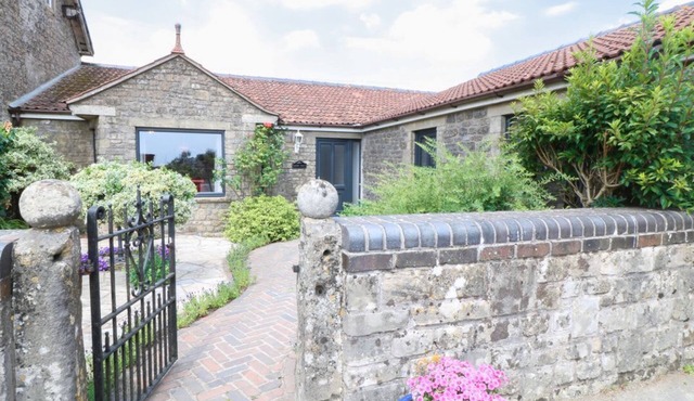 Leigh Holt, Shepton Mallet