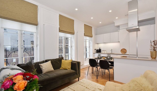 Light-Filled, Contemporary Retreat near The Ritz