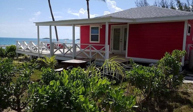 "Lil Red House" your very own piece of paradise!