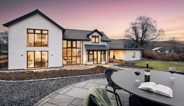 Lily Bank | Ridgestone