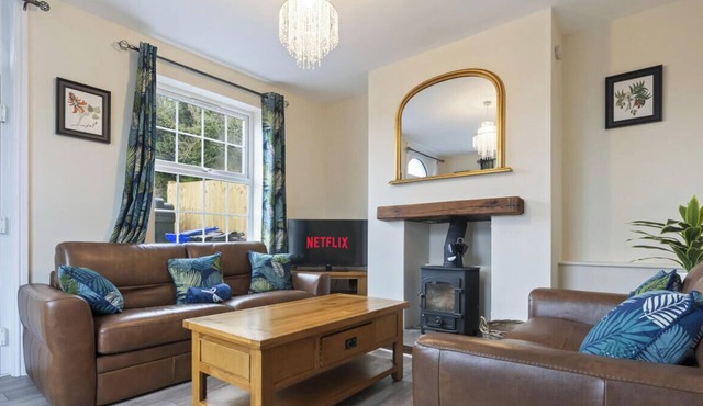 Lisa`s Cottage: Pool Table